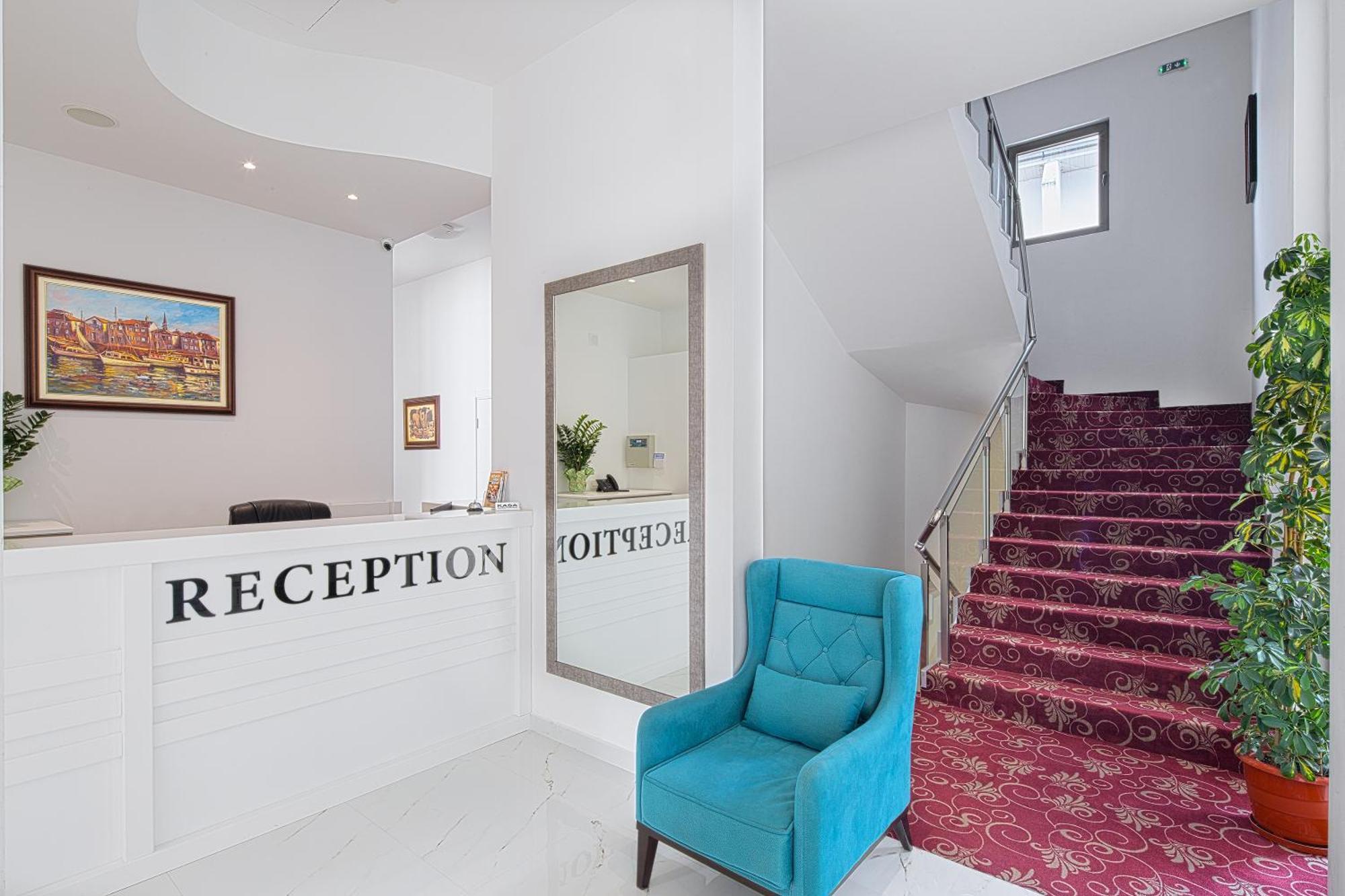 Hotel Pozzo Будва Экстерьер фото