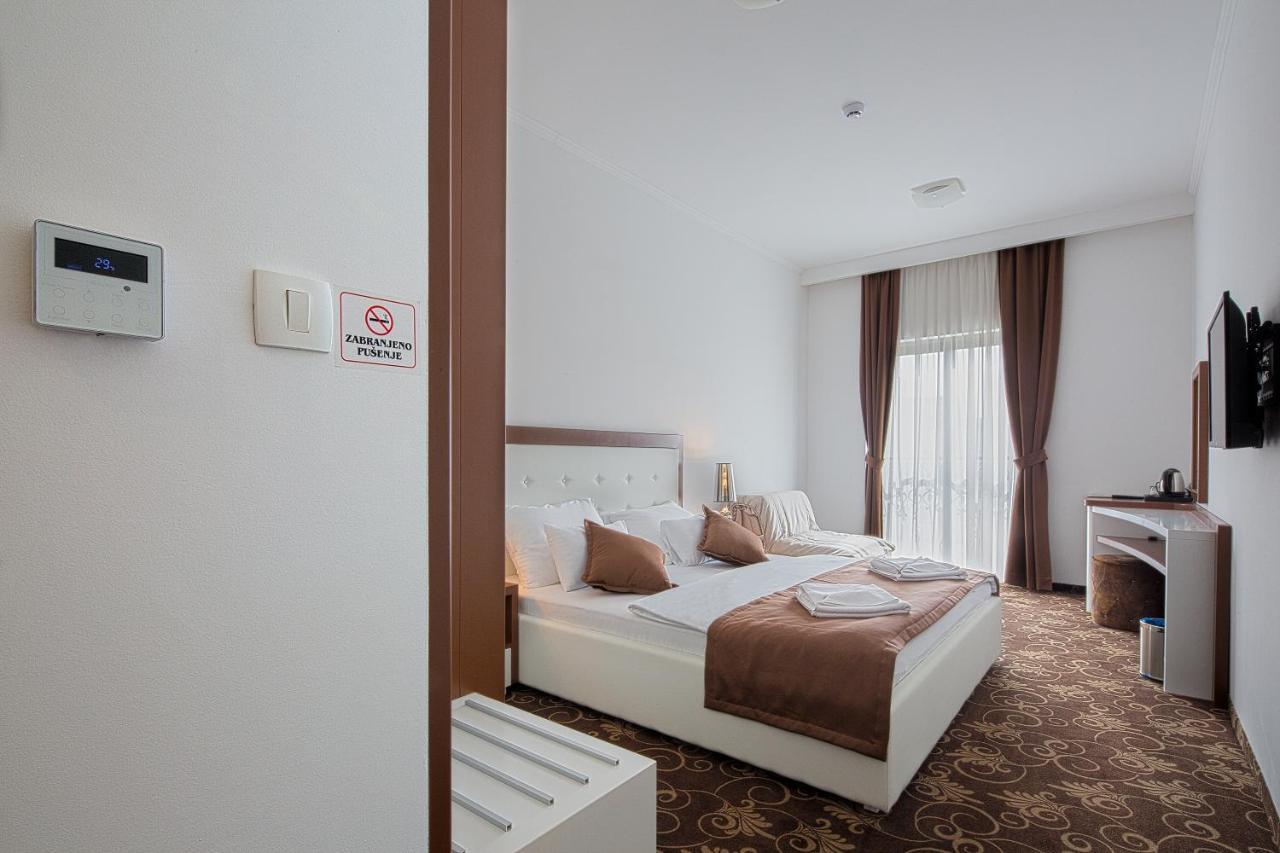 Hotel Pozzo Будва Экстерьер фото