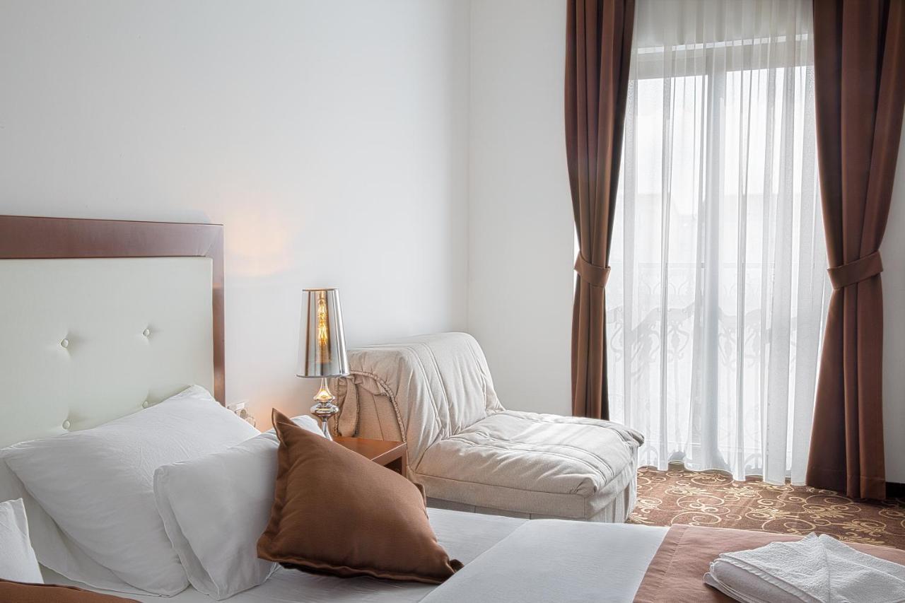 Hotel Pozzo Будва Экстерьер фото