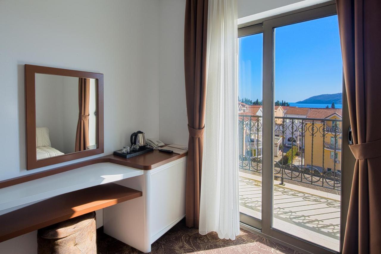 Hotel Pozzo Будва Экстерьер фото