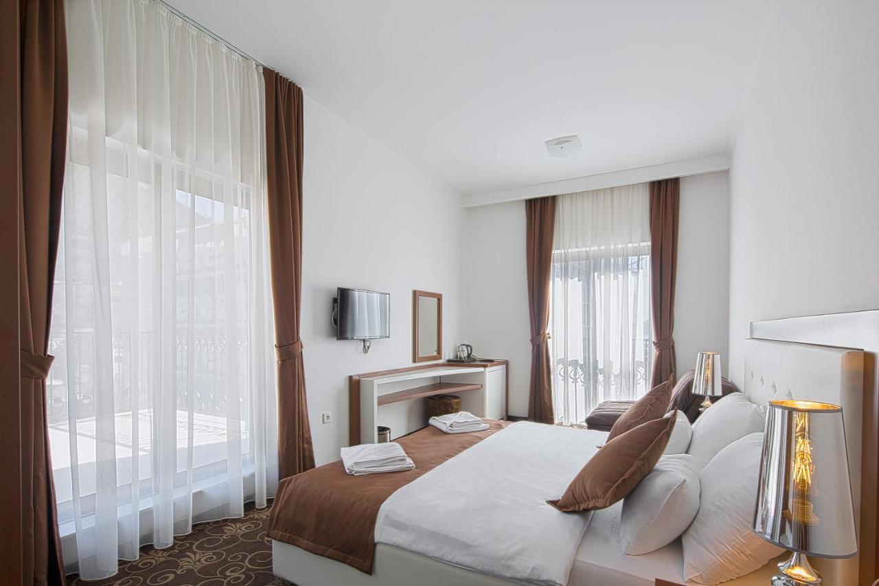 Hotel Pozzo Будва Экстерьер фото