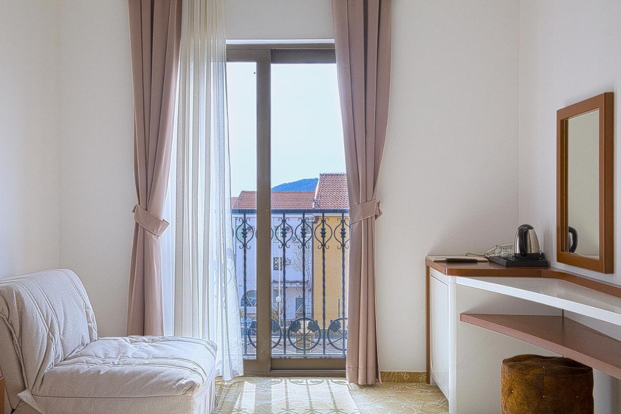 Hotel Pozzo Будва Экстерьер фото