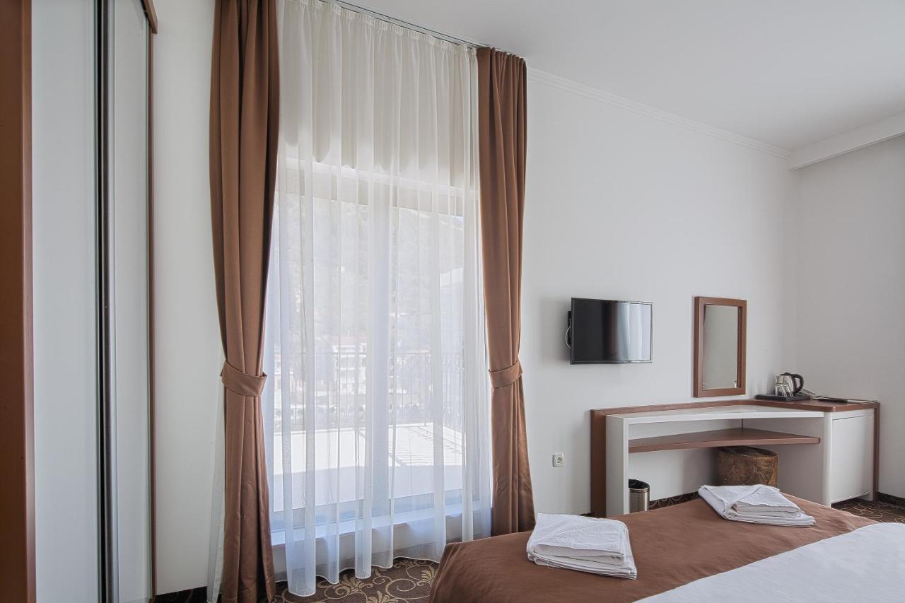 Hotel Pozzo Будва Экстерьер фото