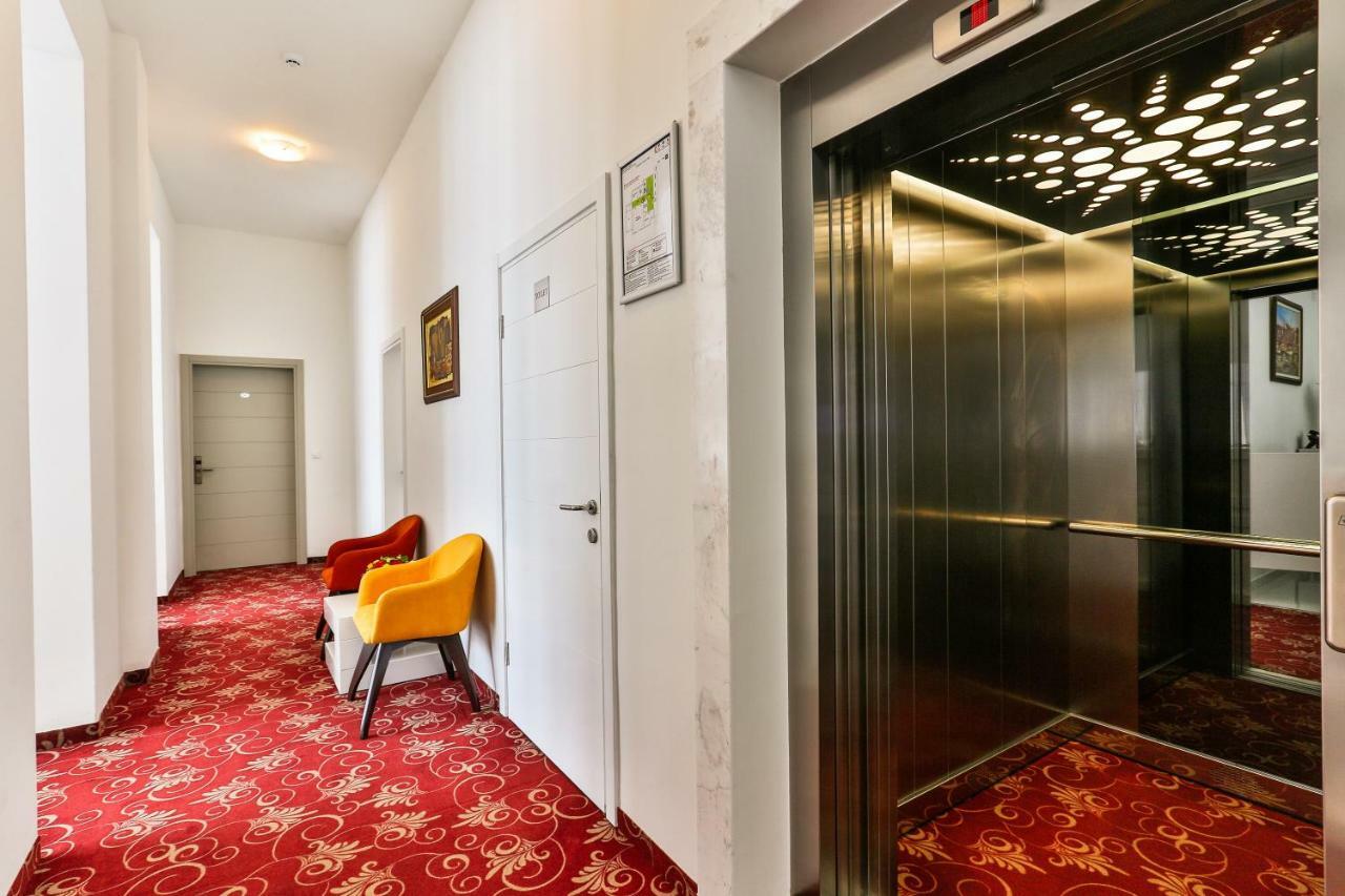 Hotel Pozzo Будва Экстерьер фото